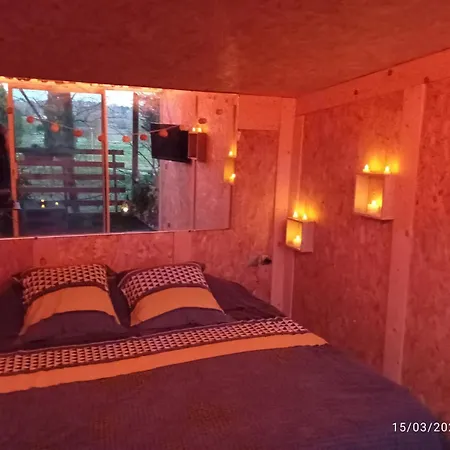 Mobil-home Hotel *